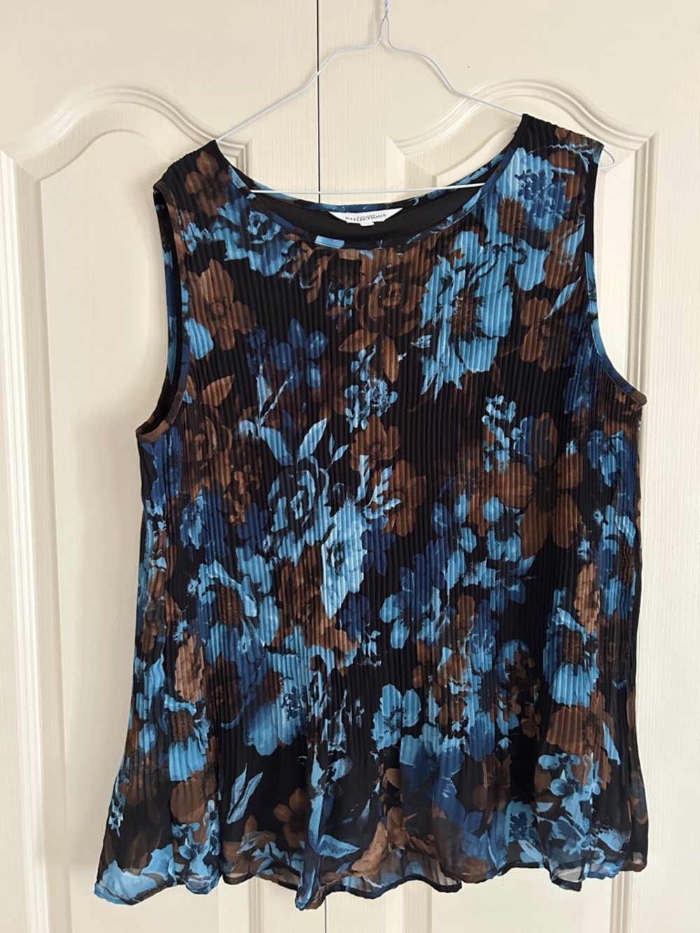 Northern Reflections Floral Pleated Top - Blue & Brown
